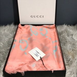Gucci scarf